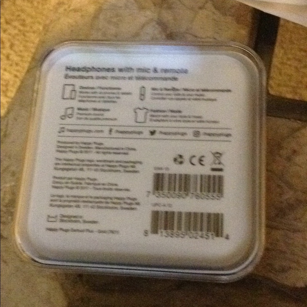 Happy plugs - Picture 2 of 2